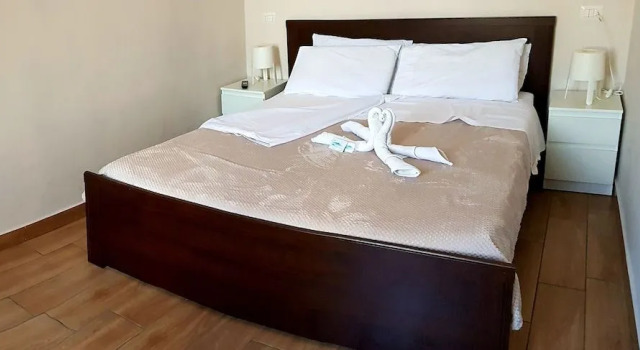 Tortora Room in Garibaldi Square, Забронировать Отель Отели Неаполя с завтраком, рядом с Кафедральный собор Неаполя, Завтраки