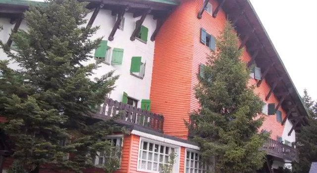 Eguzki Lore, Book Hotel Sallent de Gallego Formigal