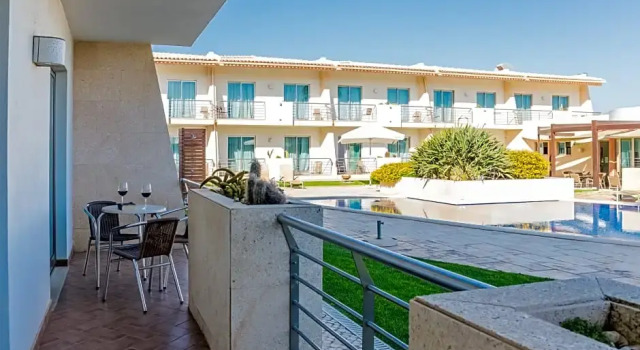 Апартаменты с 2 комнатами с видом на бассейн Pontalaia Apartamentos Turísticos
