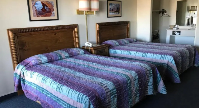 Four Corners Inn, Buchen Sie Hotel Blanding Monument Valley