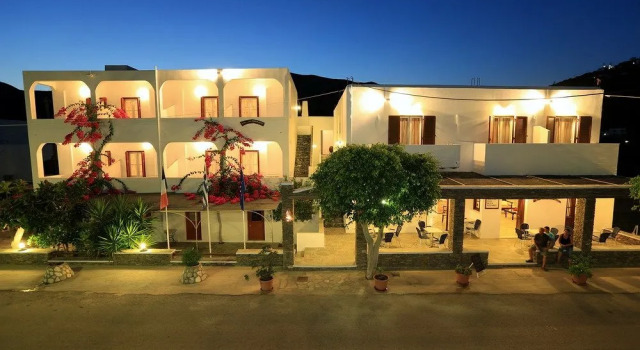 Benaki Hotel