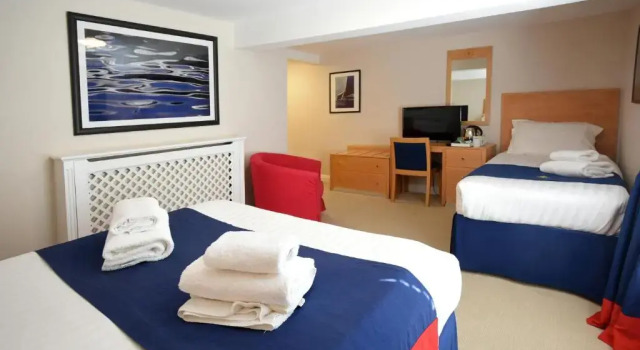 Трёхместный номер Standard Royal Southern Yacht Club