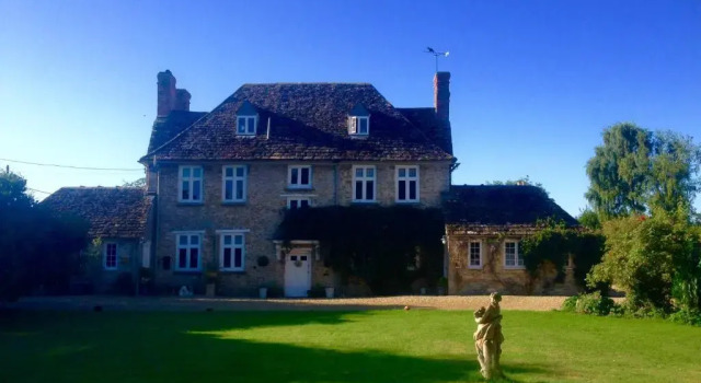 Коттедж Buscot Manor
