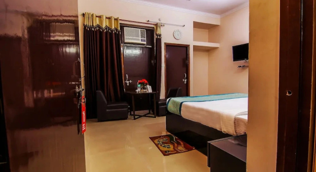 Garden Gates Inn by OYO Rooms, Забронировать Отель Отели Лакхнау 3 звезды, 3*