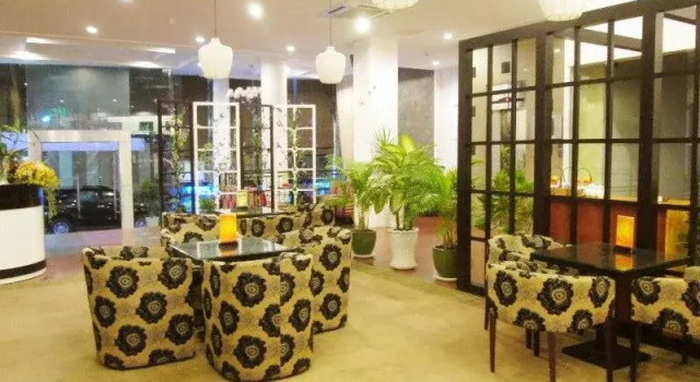 Sport Hotel, Забронировать Отель Отели Хошимина с парковкой, рядом с Ho Chi Minh City Hall, Парковка