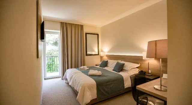 Двухместный номер Standard с балконом Aminess Senses Hvar Resort