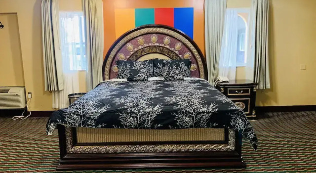 Motor City Inn & Suites, Boek Mini-hotel  