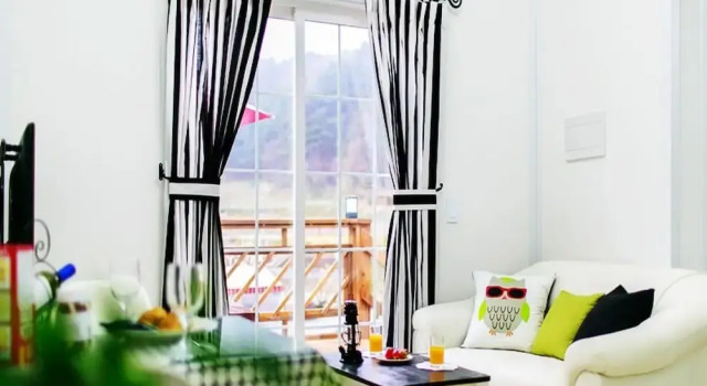 Gangneung Healing House Pension, Boek Hotel Hotels in Gangwon-Do met parkeren, Parkeren