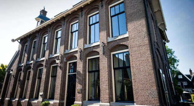 Oude Postkantoor de Rijp, Забронировать Отель Алкмар Noord-Kennemerland