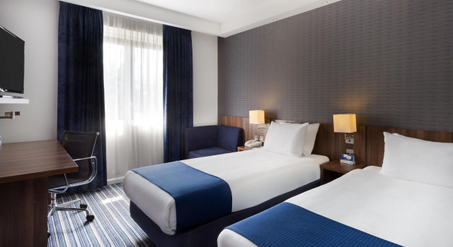 Holiday Inn Express Colchester by IHG, Забронировать Отель Колчестер Эссекс