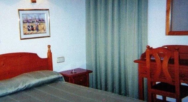 Hotel Puitavaca, Varaa Hotelli Vall de Cardos 