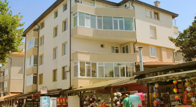 Beach Apartment MELINA, Забронировать Апартаменты/квартира Поморие Burgas Coast