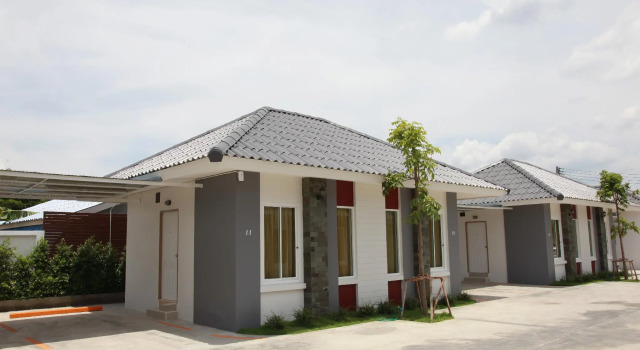Rukyim Resort, Забронировать Курортный отель Отели Накхонсавана 3 звезды, 3*
