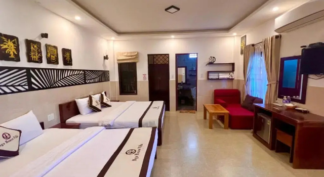 Семейный люкс с балконом Ngo House 2 Villa