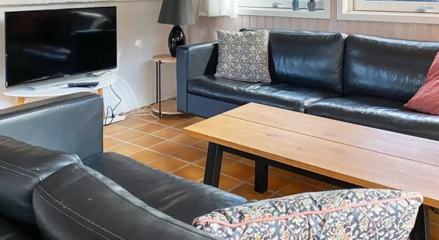 Charming Holiday Home in Henne With Whirlpool, Book Hotel 3-stjernede hoteller i Henne, 3*