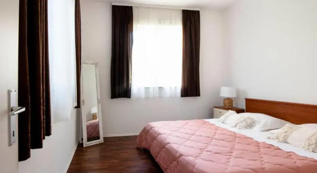 Apartment Alkar, Забронировать Апартаменты/квартира Отели Dalmatian Zagora с парковкой, Парковка
