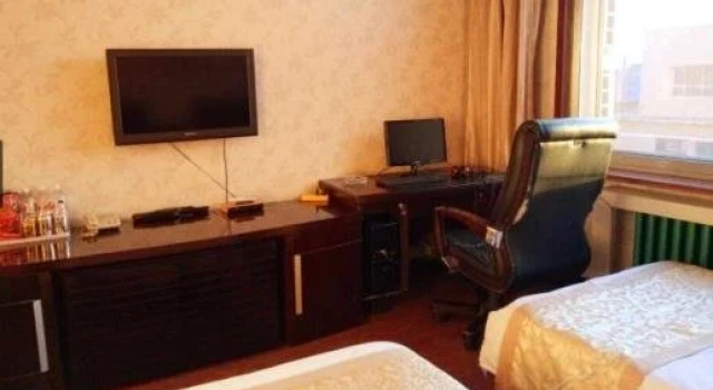 Baotou Mingyue Hotel, Book Hotel Hotels in Baotou with Parking, Parking