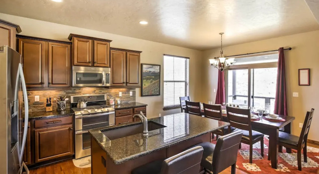Коттедж Patio, Fire Pit, & Ski Mountain View: Granby Home