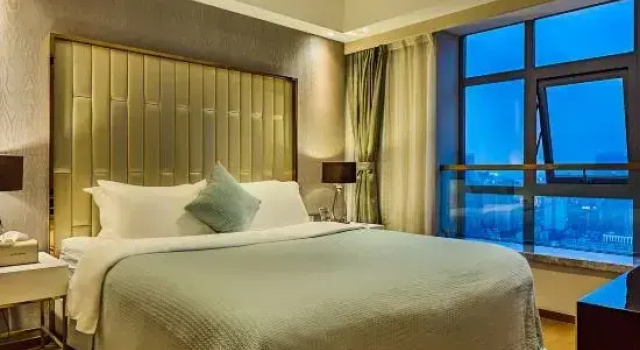 Люкс с 2 комнатами WIFC Taikoo Yunxuan International Apartment (Chunxi Road West International Financial Center Branch)