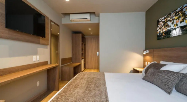 Четырёхместный номер Standard Hotel Laghetto Pedras Altas