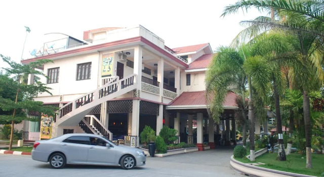 Golden Beach Resort Hotel, Prenota Resort Hotel a Chaungtha con parcheggio, Parcheggio