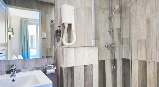 Трёхместный номер Hôtel Kabanel by Happyculture