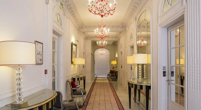Majestic Hotel - SPA Champs Elysées