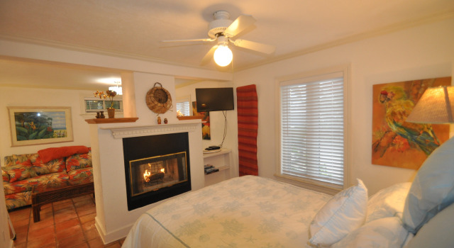 Treasure Island Beach Retreat Sleeps Up To 13