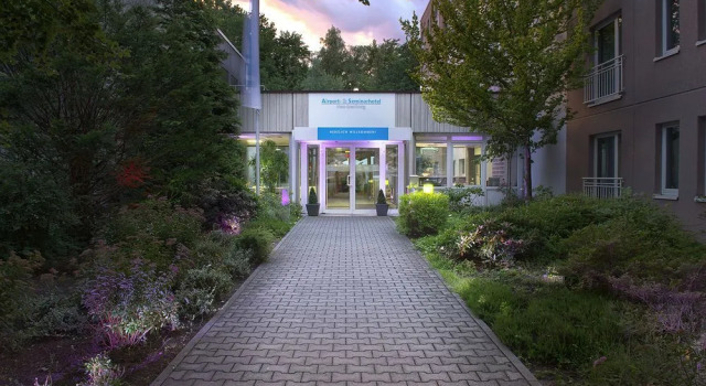 Airport & Seminarhotel, Забронировать Отель Ной-Изенбург земля Гессен