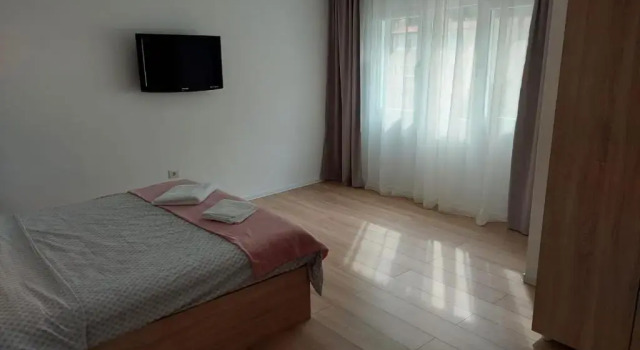 Ela's apartment, Rezerwuj Apartament Hotele w Carpathians - Romania z parkingiem, Parking