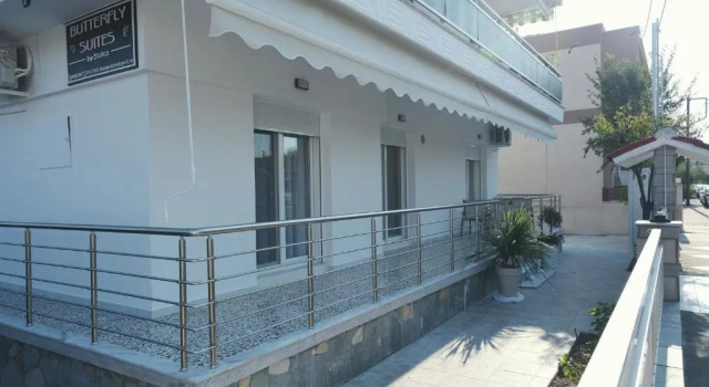 BUTTERFLY SUITES by STELIOS