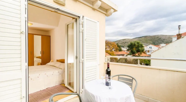 Relaxing Duplex Apartment A3, Close to the Sunset Beach Near Dubrovnik, 2-4, Забронировать Апартаменты/квартира Lazaret , рядом с Частный пляж Hotel Vis