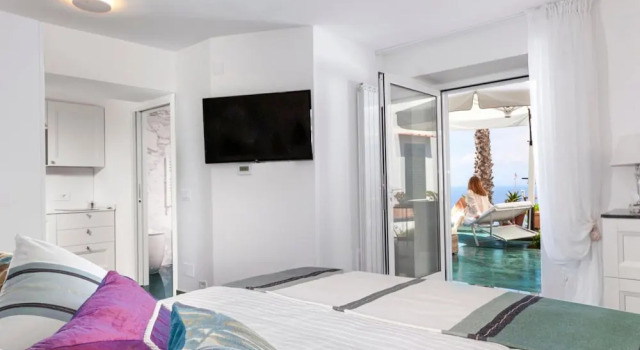 Апартаменты JJ Capri in Capri With 2 Bedrooms and 2 Bathrooms