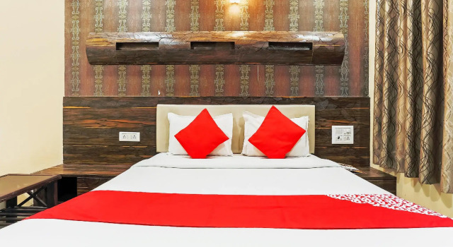 OYO 8759 Hotel Adore Palace, Забронировать Отель Отели штата Махараштры 3 звезды, 3*