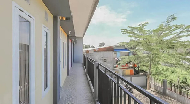 RedDoorz At Pelangi Guest House, Book Guesthouse Cheap Hotels in Kalimantan
