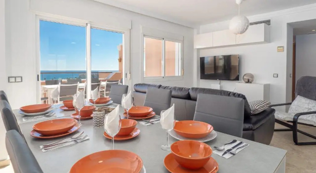 2163-Amazing penthouse, 2 terraces sea-golf view