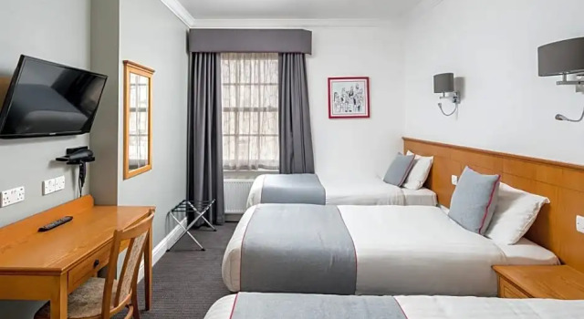 Номер Deluxe OYO Townhouse New England, London Victoria