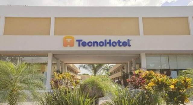 Tecnohotel Itzáes, Prenota Hotel Hotel a Yucatán con piscina, Piscina