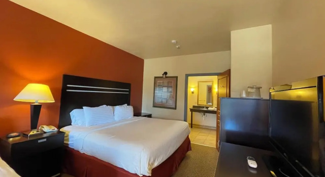 Двухместный номер Comfort Sunbridge Inn & Suite Extended Stay