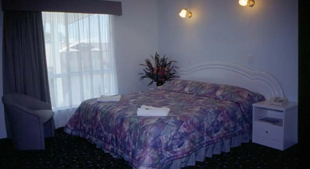 Люкс Executive Runaway Bay Motor Inn