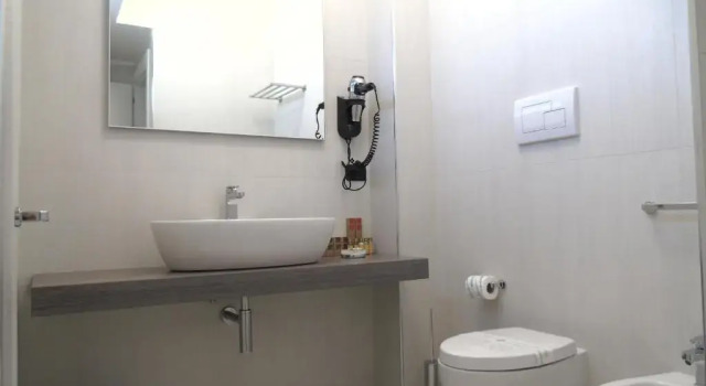 Четырёхместный семейный номер Standard с балконом Areté Luxury Room