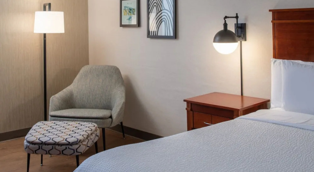 Двухместный номер Standard Four Points by Sheraton Bellingham Hotel & Conference Center