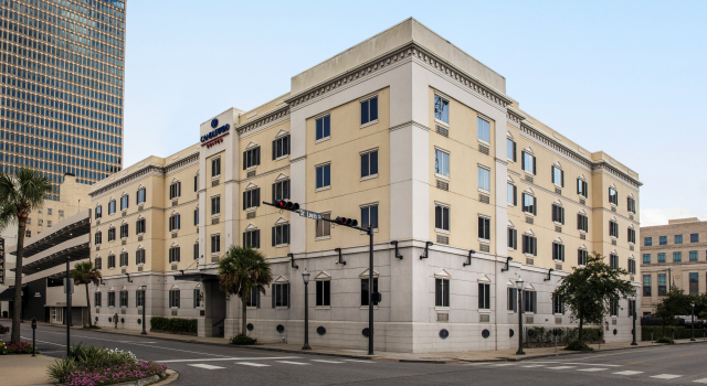 Candlewood Suites Mobile-Downtown, an IHG Hotel, Buchen Sie Hotel Mobile Alabama, in der Nähe von Mobile Carnival Museum
