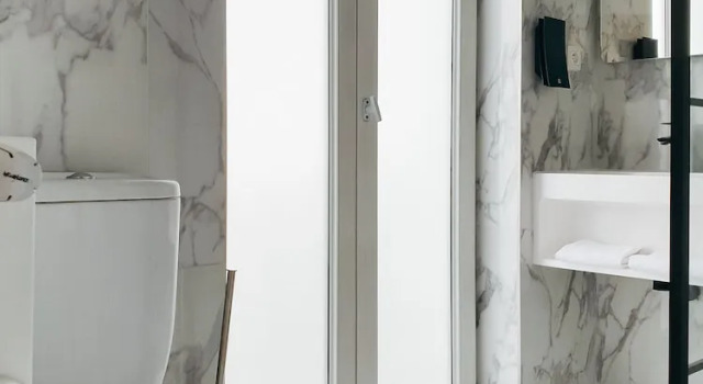 Двухместный номер Standard с балконом Hôtel La Pièce