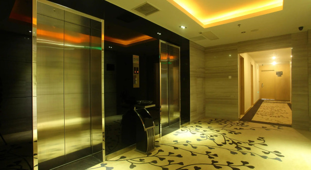 Kingnoah Hotel, Boek Hotel Hotels in Guangdong met parkeren, Parkeren