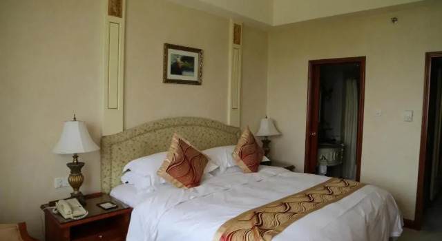 Двухместный номер Executive с видом на город Huiquan Dynasty Hotel Qingdao