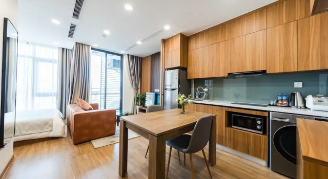 Двухместный номер Deluxe с балконом Five Star Westlake 1st-4th Floors Hotel & Serviced Apartment