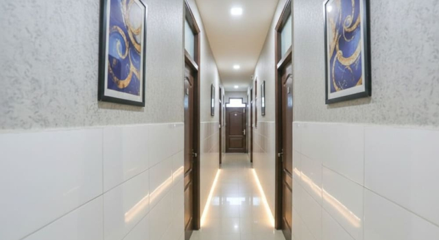 Shri Sai Guest House - Opp Azadpur Main Mandi I Couple Friendly I Metro Access, Забронировать Гостевой дом Отели Нью-Дели с завтраком, Завтраки