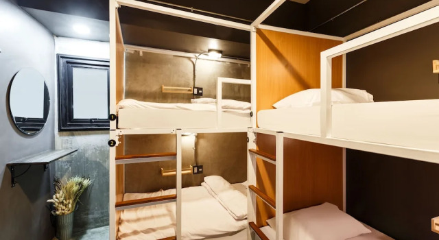 Кровать в общем номере (женский номер) Sleepover Hostel Bangkok