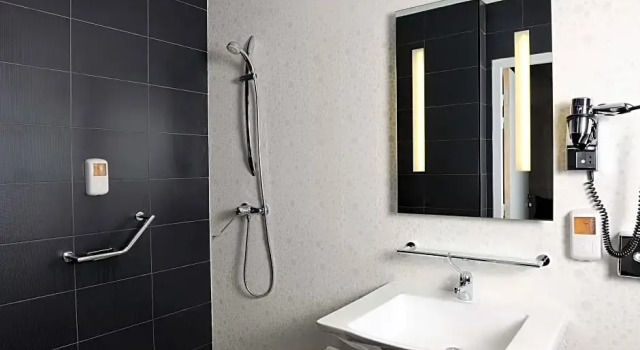 Номер Standard Дуплекс Kyriad Prestige Perpignan Centre Gare